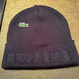 2 supreme beanie hats